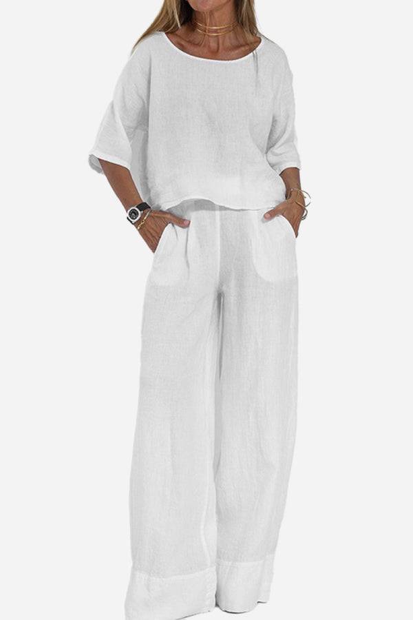 White short-sleeved pullover and wide trouser matching set in breathable cotton with deep pockets and relaxed fit