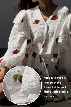 Sweet Countryside 100 Cotton breathable gauze two-piece set with strawberry print and ruffled sleeves