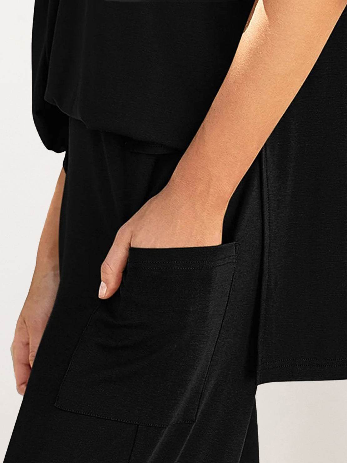 Oversized long-line loungewear set with pullover and wide-leg pants in soft knit fabric