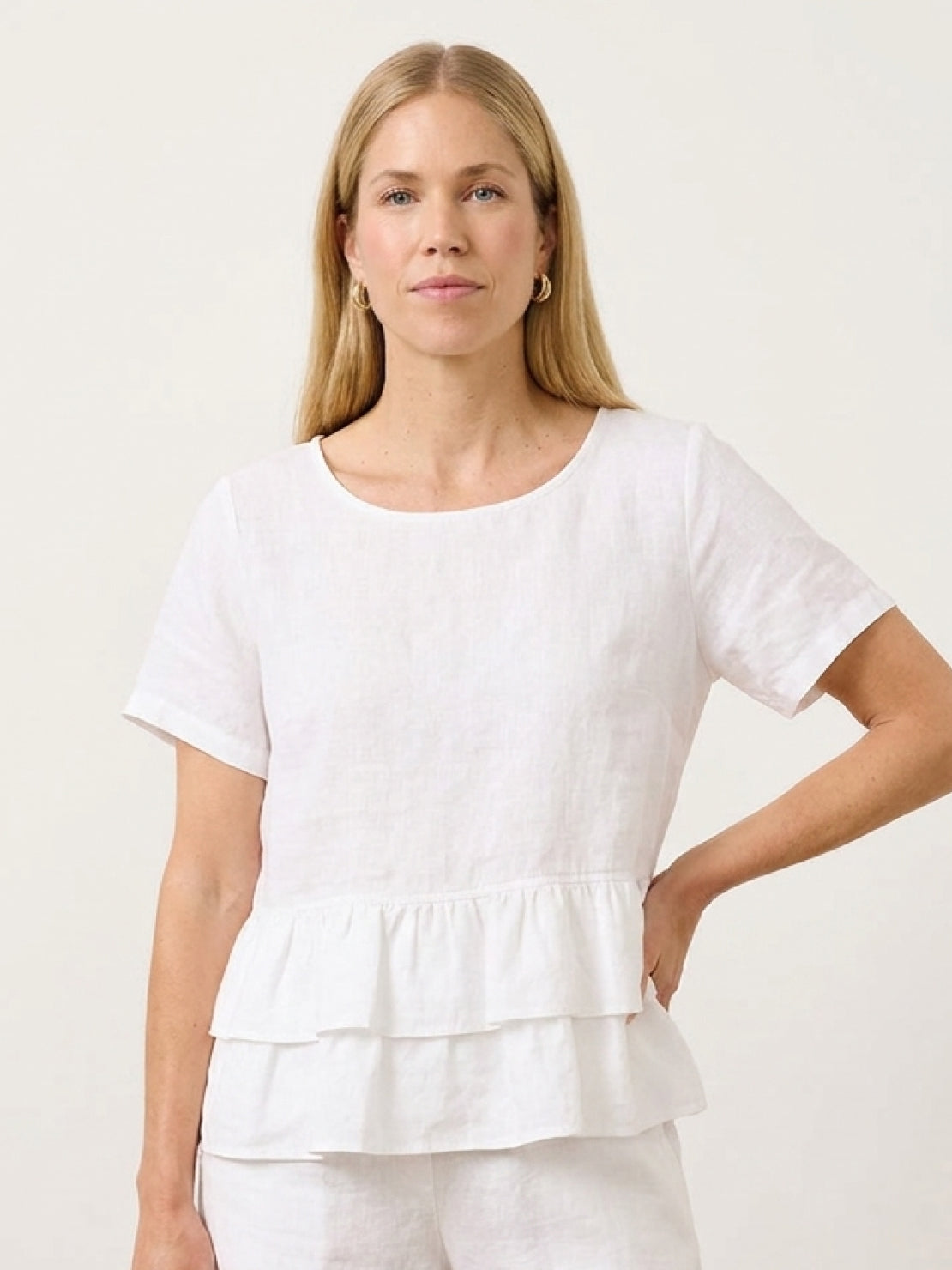 Cotton relaxed shorts and matching ruffle-detail top two-piece summer co-ord set