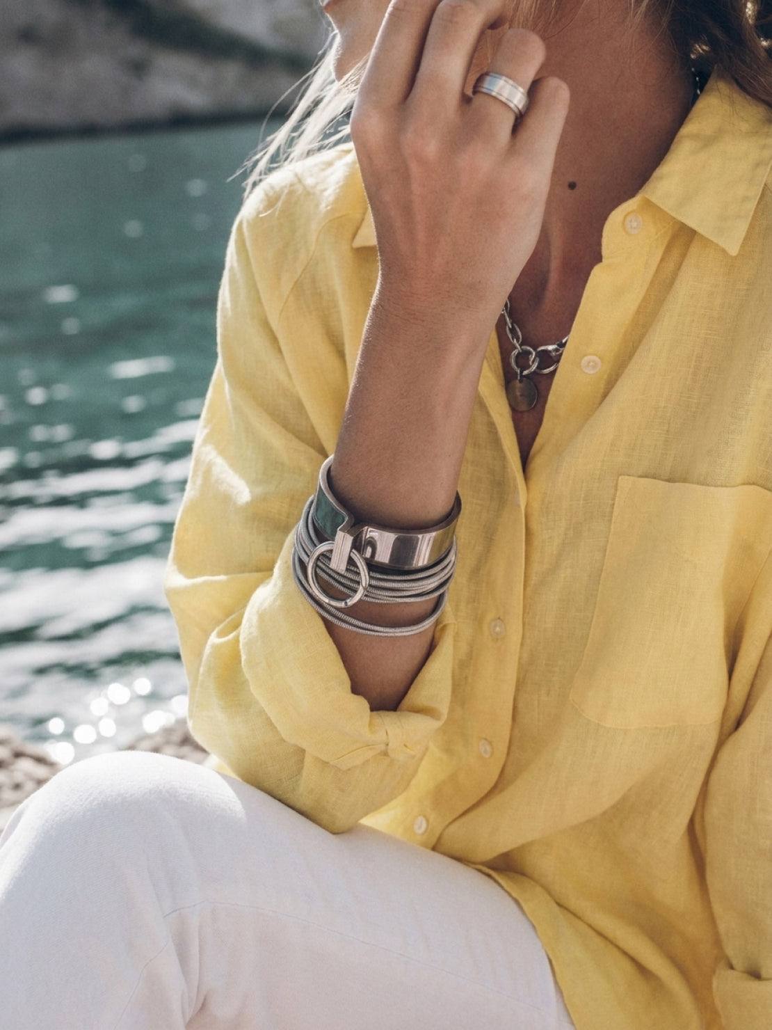 relaxed oversized 100% cotton linen shirt with boxy fit and back pleat detail
