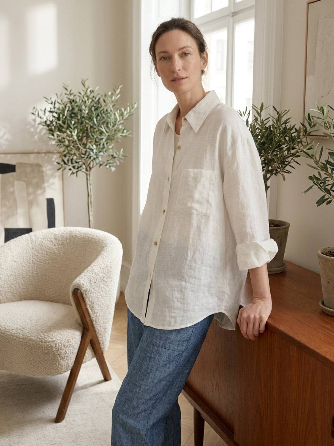 100% linen dropped-shoulder shirt with oversized fit, side slits, and rollable long sleeves