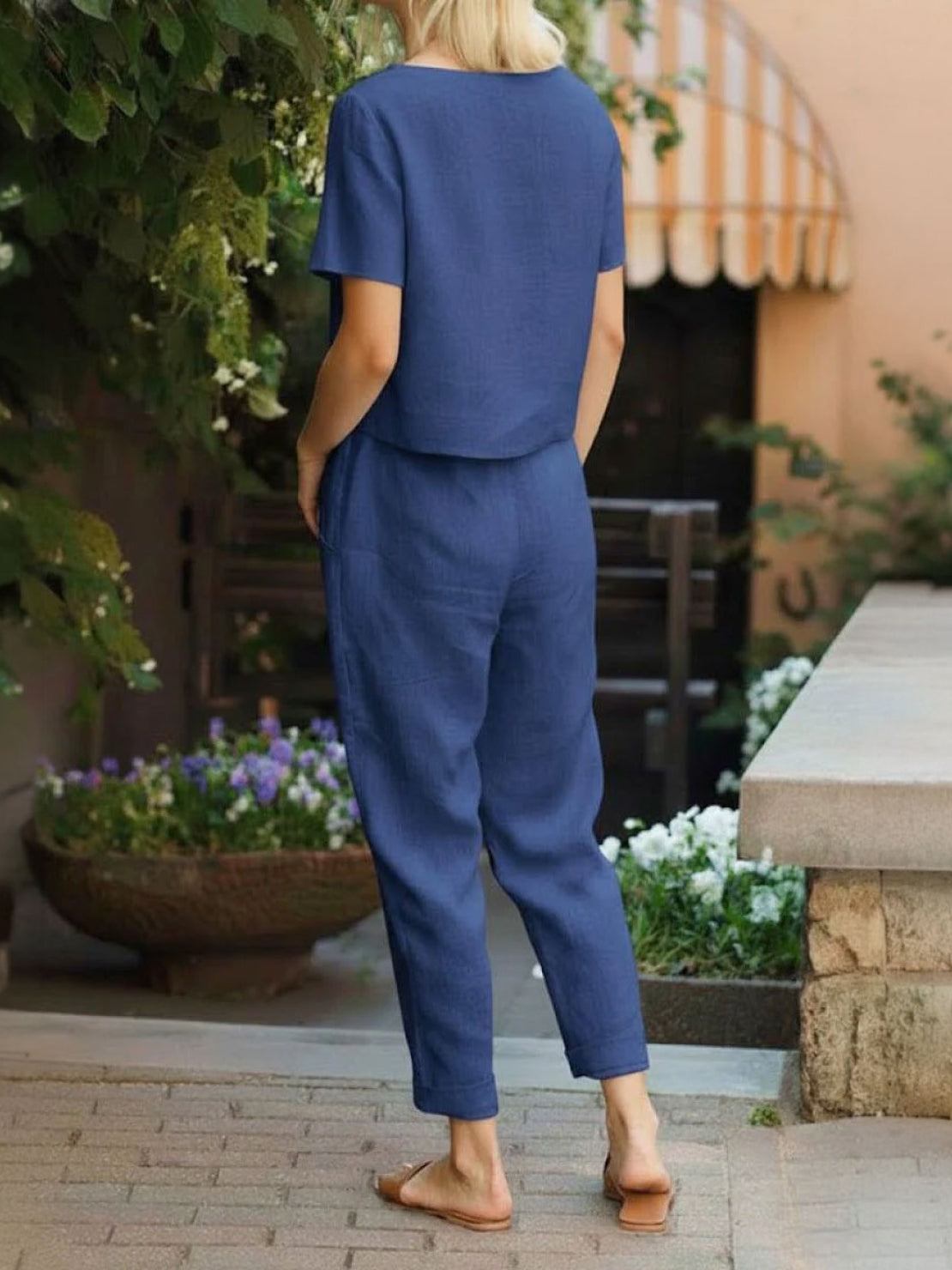 Monochrome cotton-linen blend two-piece set with relaxed fit and breathable fabric
