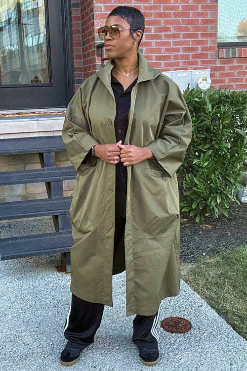 One Size Fits All Oversized Water Resistant Windbreaker Jacket